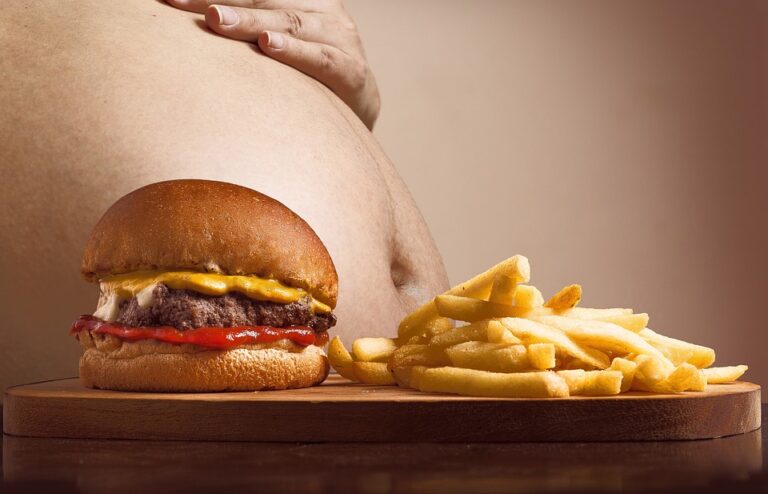 La dipendenza da cibo, sintomi e origini socio-cognitiva - Studio Cambia Menti